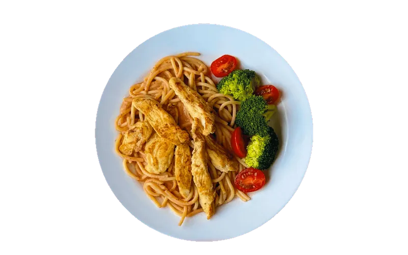 Tiritas de pollo con spaghetti